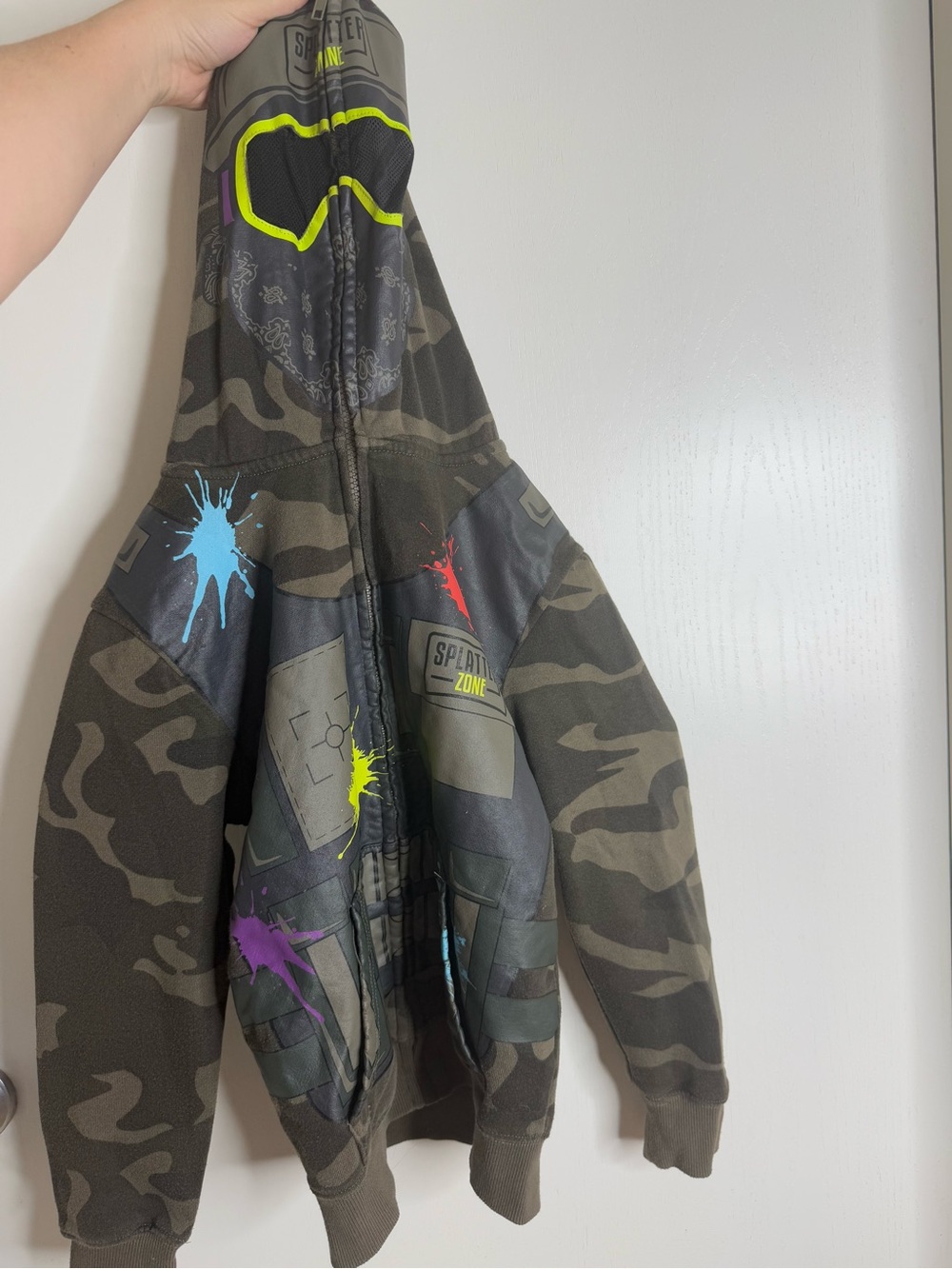 Boys Peepin & Creepin Full Face Zip Camo Hoodie with Neon Paint Splatter S(7/8)